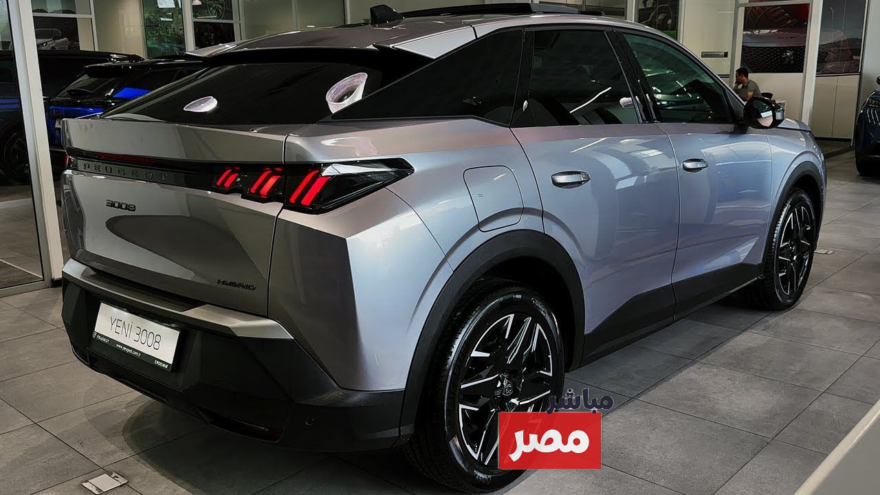 سيارة بيجو 3008