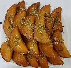 طريقة عمل القطايف بالمكسرات